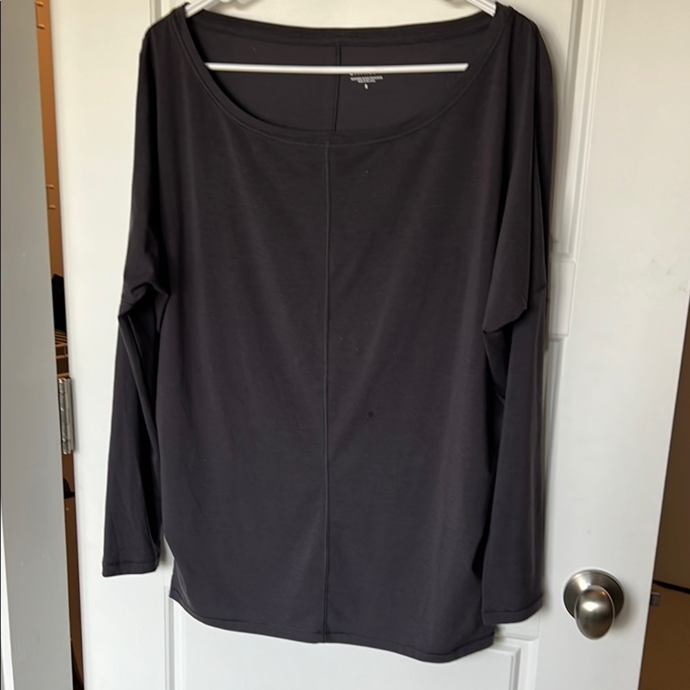 Athleta Gray Long Sleeve Relaxed Blouse